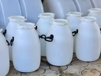 Butoae din plastic gros — Foto 1