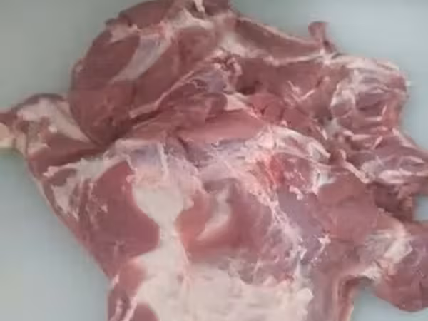 Лопатка свиная