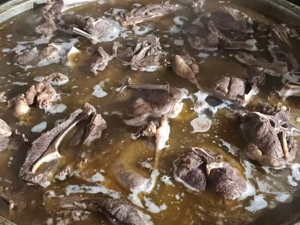 Ассаламу алейкум жылкы союп аппарат менен келип бышырып тартып беребиз