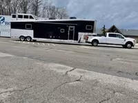2017 Trails West Sierra Prestige 831 Gooseneck Horse Trailer — الصورة 3
