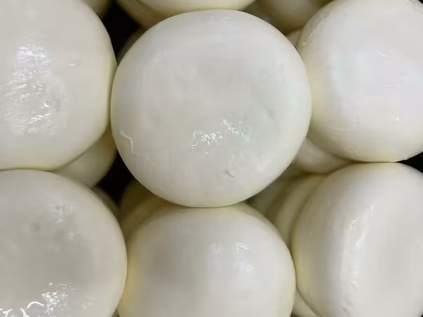 Сулугуни натуральный из цельного молока