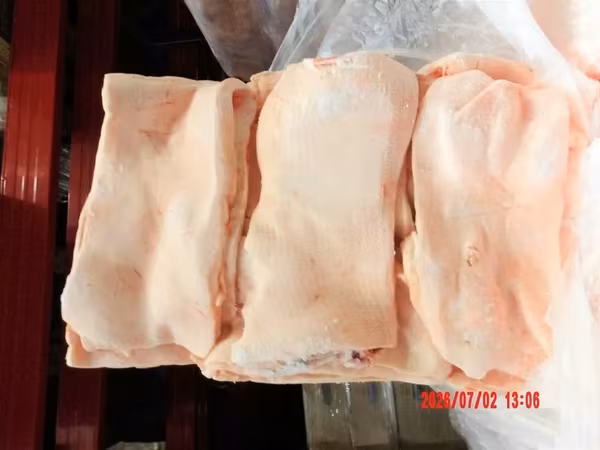 Аорта свиная очищенная и неочищенная