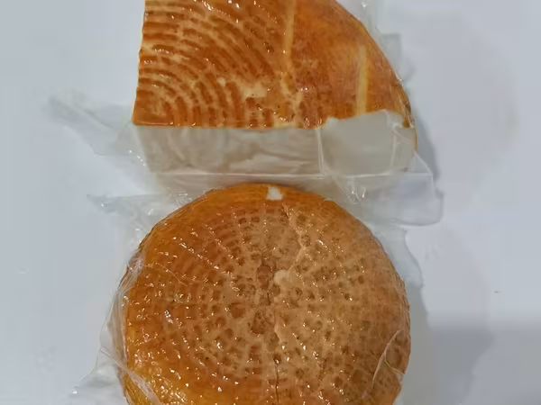 Сыр адыгейский копчёный
